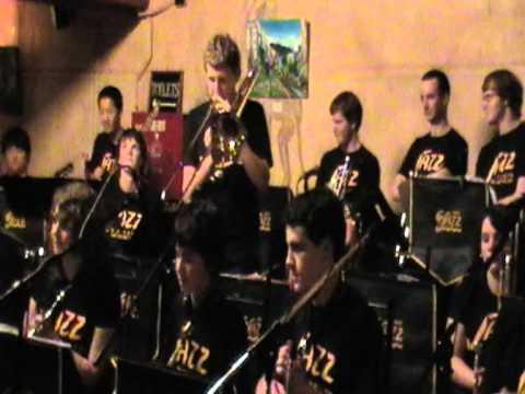 Back Bone NZ Youth Jazz Orchestra 2010 with Steve Houghton @ The Realm Wgtn 300910 (1).MOD