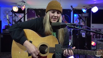 Did You Forget Who I Am? by Jenny Dee (Live at DZ Records)