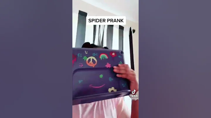 Classic Spider Prank 🕷 Mom Pranks! #mompranks #prankwars #pranks #spiderprank #laugh #familyfun