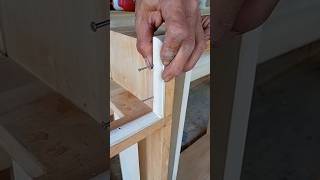 Trik memaku lis yang rapi #woodworking #diy #tips #tools #tricks