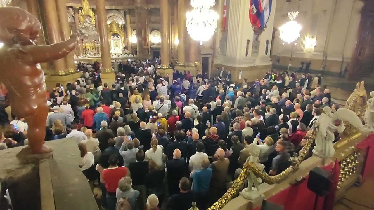 Himno a la Virgen del Pilar. Misa de Infantes. 12 octubre 2022.