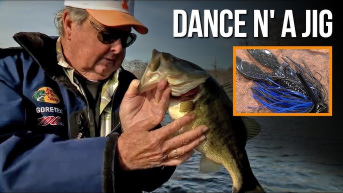 How to Catch a Bass on a Jig - Bass Fishing 