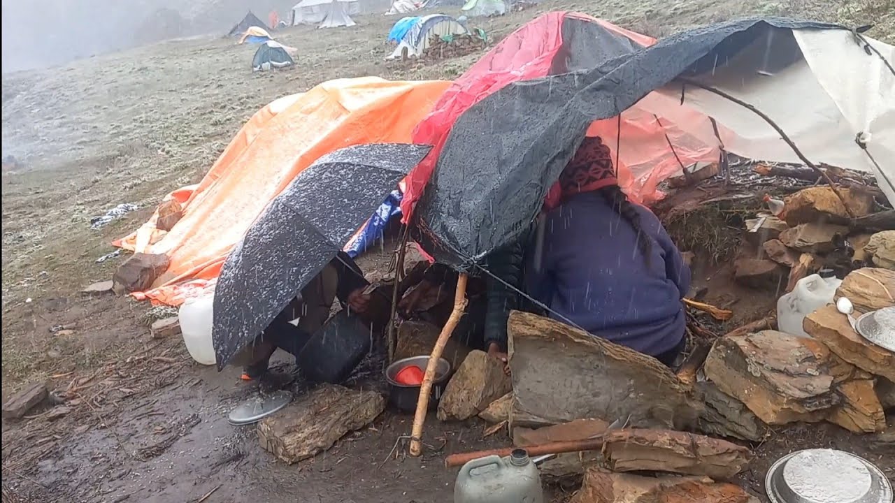 Surviving the Coldest Mountain Village of Dolpa | A Family’s Real Life in Nature| Heavy snowline 🌧️|