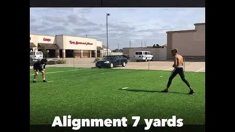 Defensive backs off-man coverage on a slant route (ShutdownU)