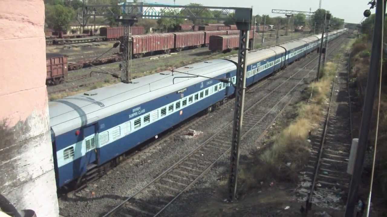 SRC WAP-4 bound Azad Hind Express. - YouTube