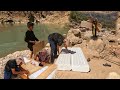 How do nomads build boats with minimal resources? (The secret to survival in the heart of nature!)🛶