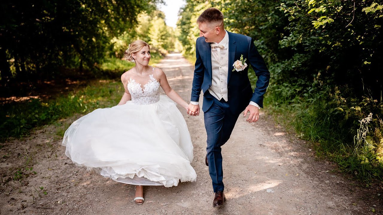 Nikča a Marián - pravá moravská svatba plná cimbálu a tradic | Vlachovice