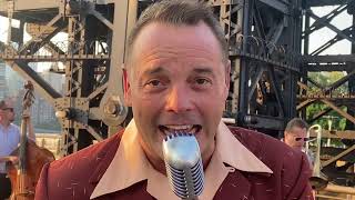 Gantry Plaza | Come Fly With Me