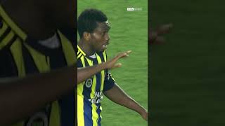 🧤 Süper Derbi tarihine damga vurmuş iki eldivenin, rekabetteki akılda kalan kurtarışları... #shorts