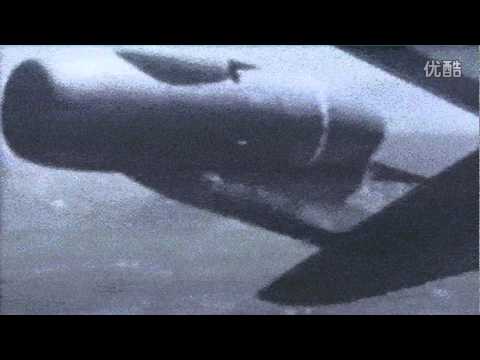 www.AviationInspector.com - Legendary 707 jumbo makes Barrel Roll