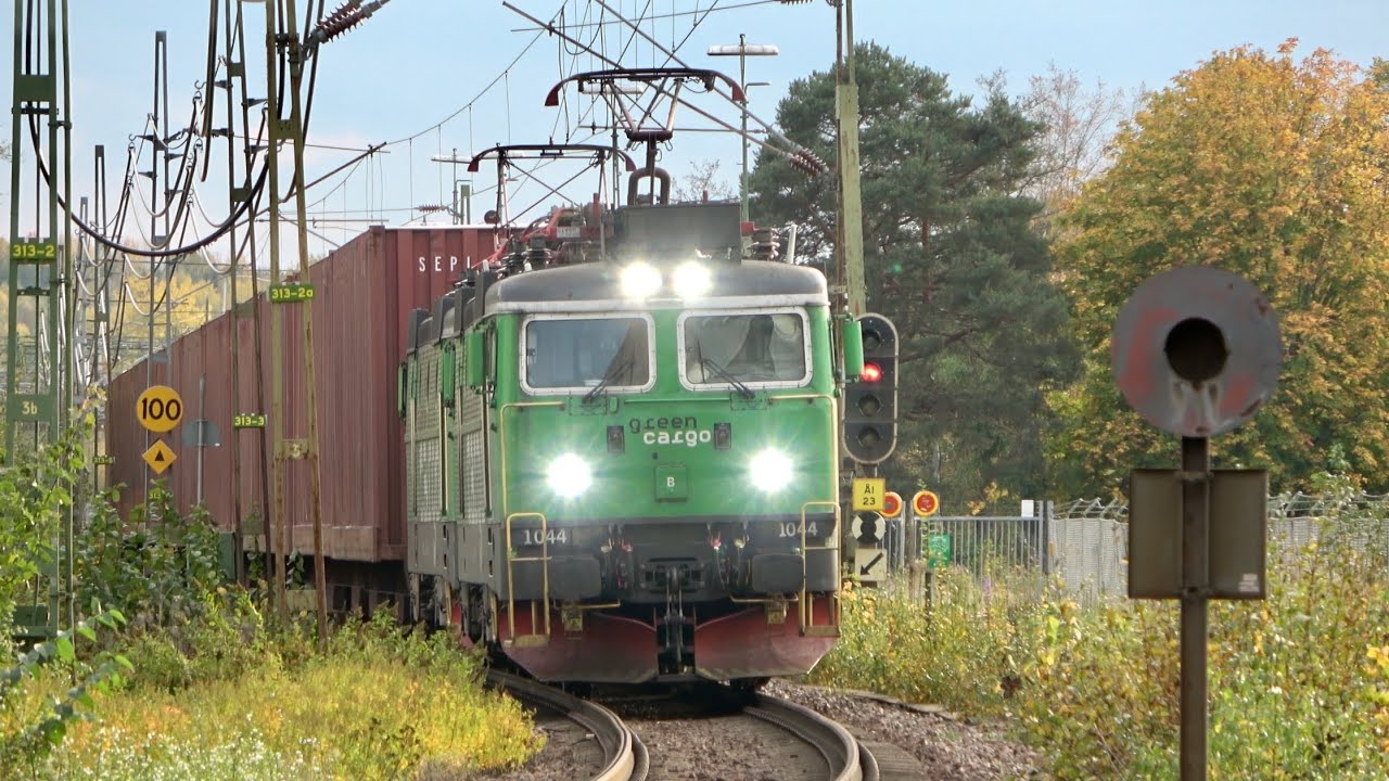 Höst på den Svenska Järnvägen del 12 - Tåg i Åmål