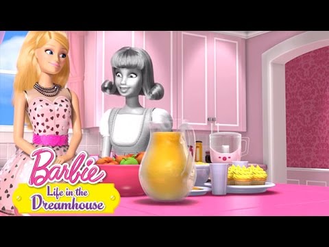 Video: Barbie říká, že Geek Je Elegantní - Matador Network