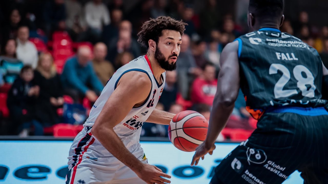 Brady Skeens Piacenza vs Latina 16 PTS | 8-10 | 15 REBS | 2 ASTS | 1 BLK | 2 STLS | GAME HIGHLIGHTS