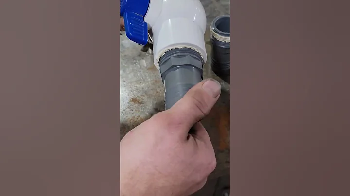 sealing plastic threads #dw0rtorial #plumbing #shorts