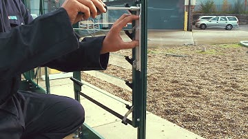 How to: Fit the automatic louvre opener