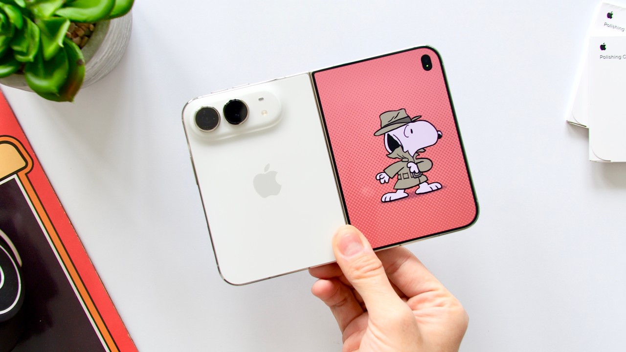 Thumbnail for iPhone Duo: Have the world gone mad! | IMPRESSIONS