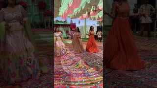 Pretty Woman Dance By Sisters For Bride