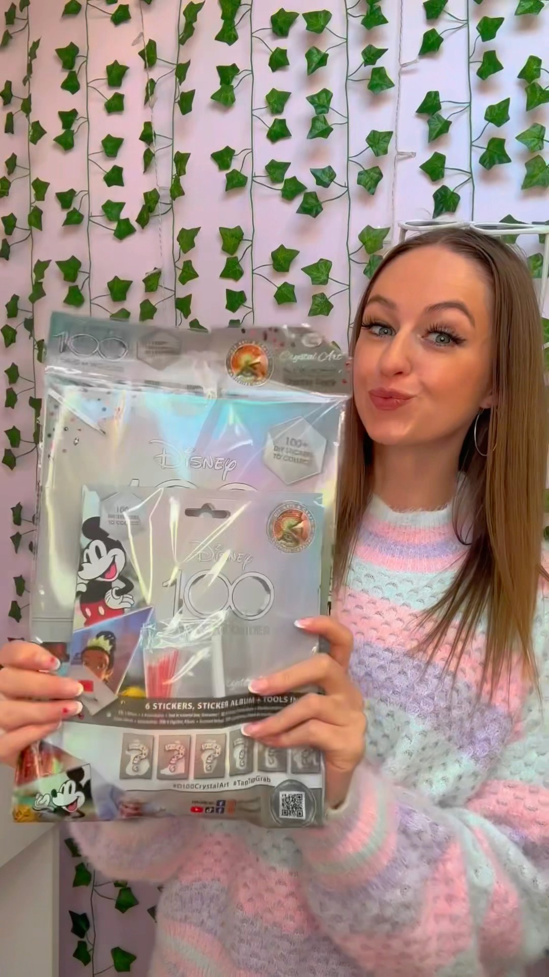 [ASMR] OPENING A DISNEY 100 *MYSTERY* DIAMOND ART PACK!!?✨?️? (SO SATISFYING OMG!?) #Shorts