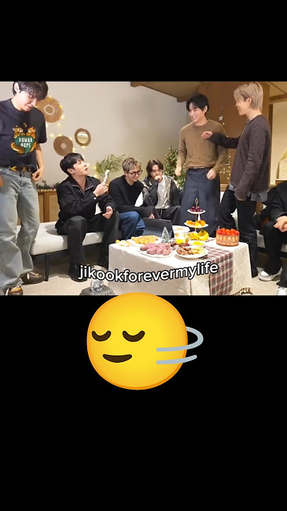 jiminsii I'm watching you 🥶😒🤭😁 #jimin #jungkook #jikook