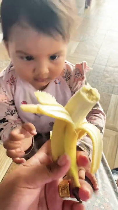 Now days she love nana ( banana 🍌) !!! #shorts #tenshi #youtubeshorts #subscribe
