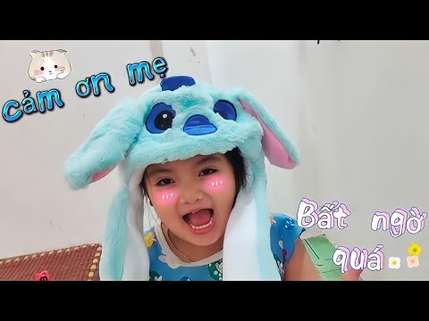 Video Anh Thư Được Mẹ Tặng Món Quà Bất Ngờ Và Phản Ứng Ra... - youtube