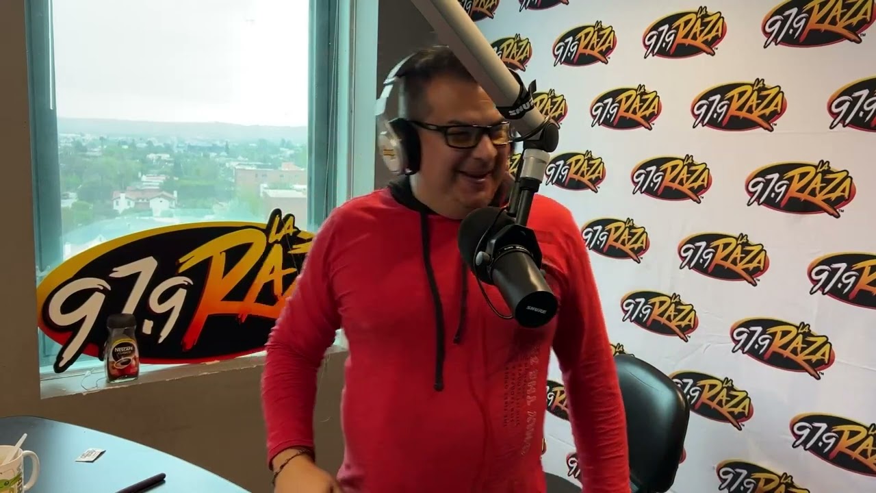 Su esposa lo engaña con su papá!