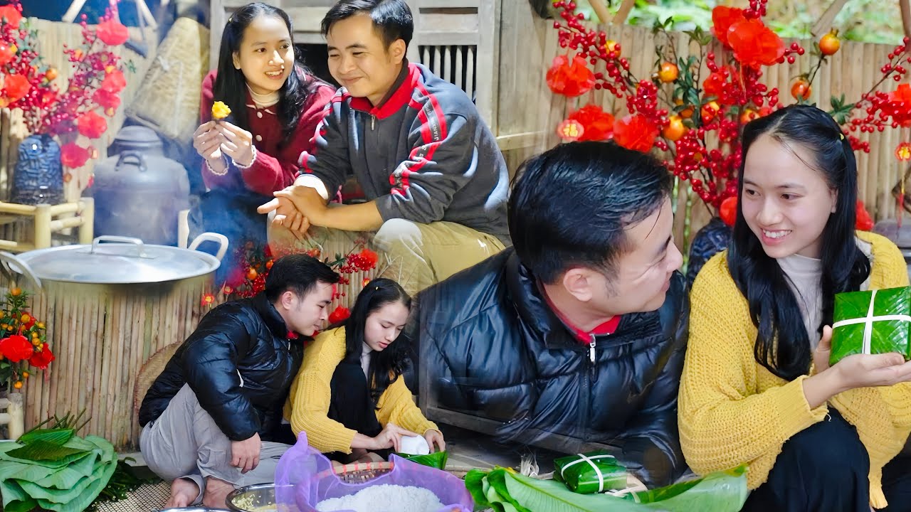 A Single Mom Finds Warmth This Lunar New Year While Wrapping Banh Chung with CEO David