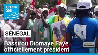 Sénégal : Bassirou Diomaye Faye officiellement président • FRANCE 24