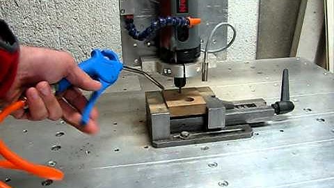CNC milling an internal thread test 2/5