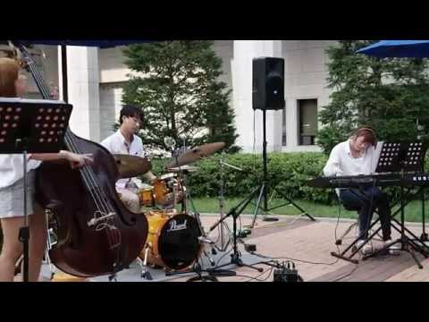 jjk trio(korean) - swing in the blues @ 세종문화회관 뒷뜰