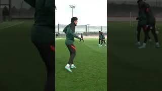 Amazing skills by Luis Diaz in the training