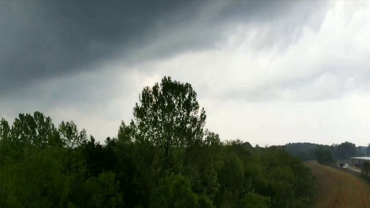 Rotation during tornado warning in Geneva YouTube