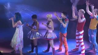 Katy Perry - Firework (live in Milan 23-02-2011) HD
