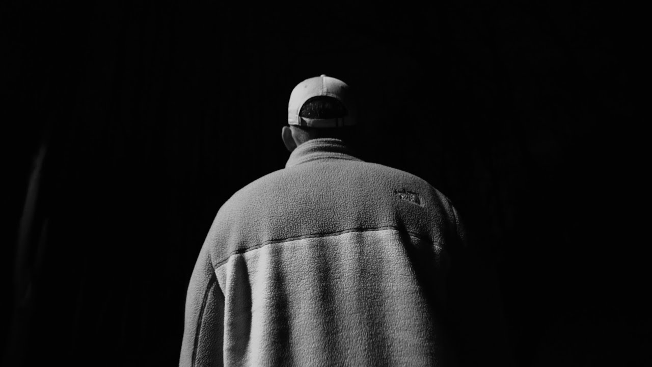 Tonton MiZeb - EINSAMER PFAD (prod. by fknempire) di YouTube Tonton MiZeb - EINSAMER PFAD (prod. by fknempire) di YouTube