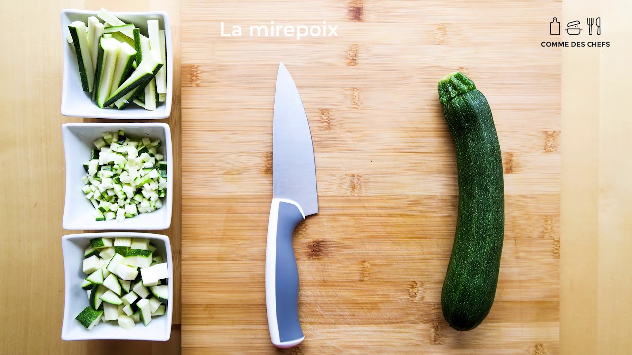 Chef De Couper Les Légumes Frais Et Délicieux Pour La Cuisson