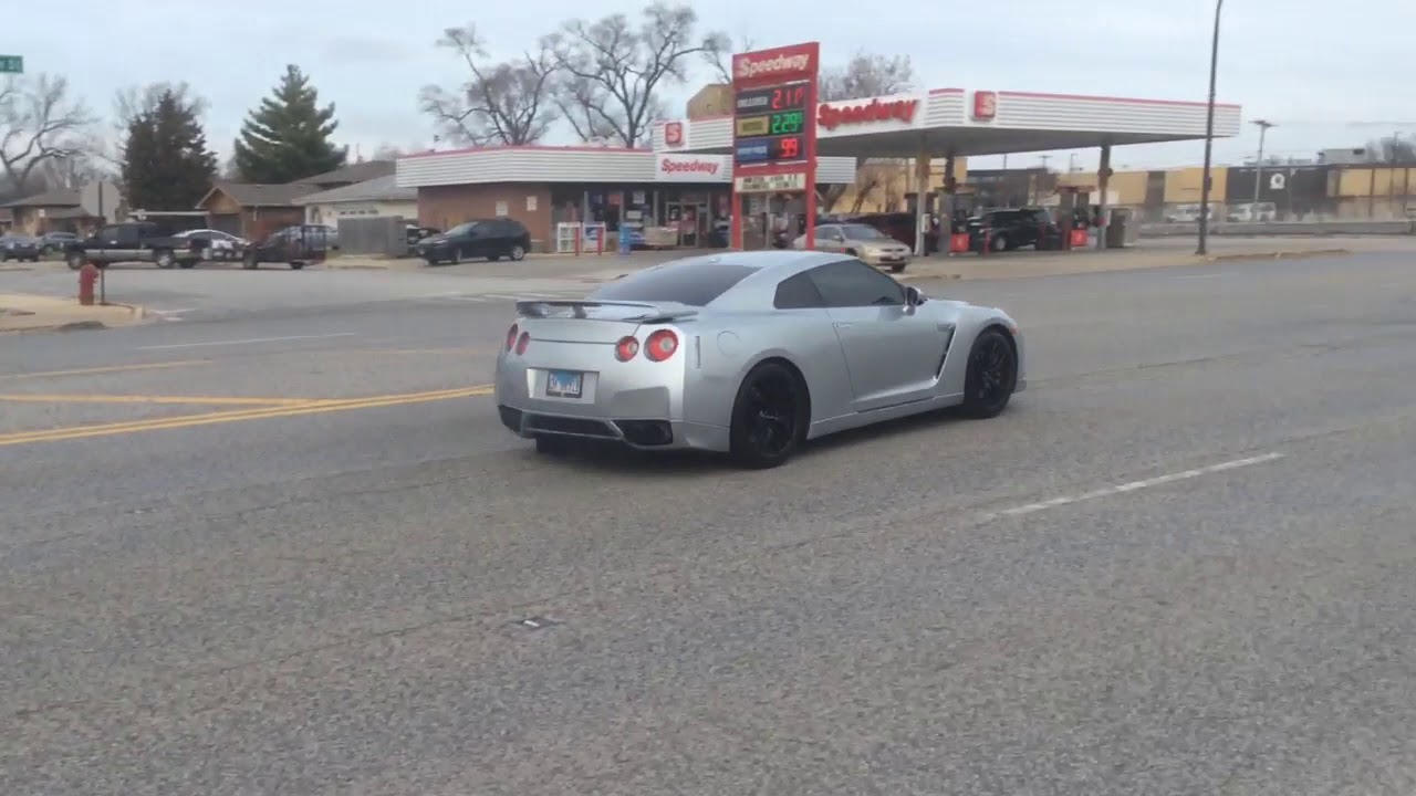 Gray Nissan GTR R35 With Modified Exhaust accelerates - YouTube