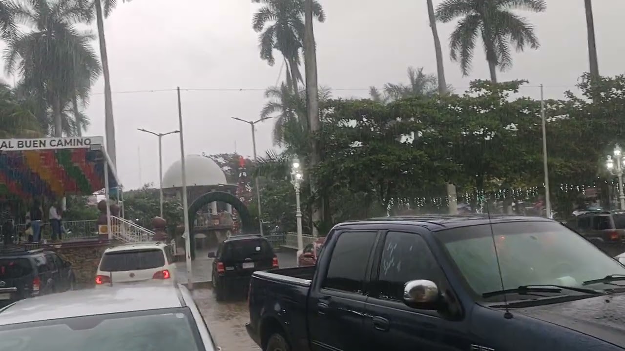 Diciembre 22 , lluvia 🌧️🌧️ en Tempoal Veracruz 🇲🇽 saludos 