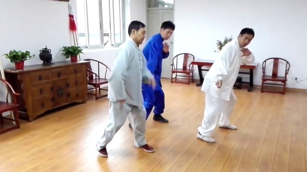 Tai Chi Master Ma Baoguo teaching his students