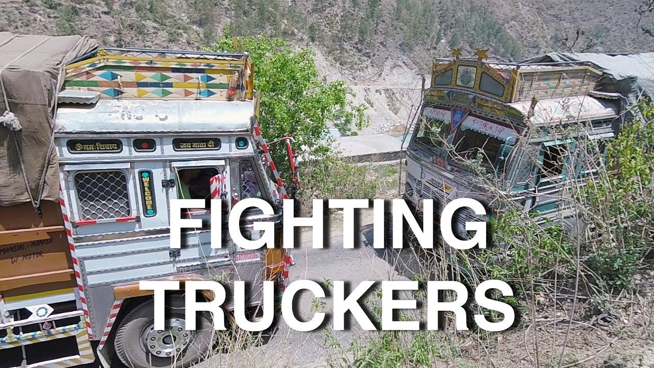 Download Indian Truck Drivers Fighting in the Mountains