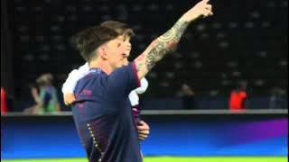 Thiago  Messi y  Leo celebrando en la final de la  UEFA Champions League