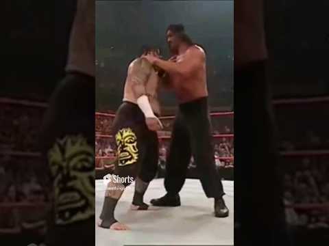Umaga Destroy Khali By Samoan Spike 