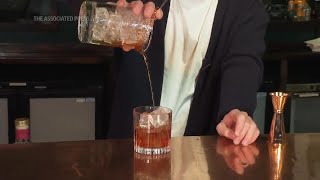 How to make a festive Negroni