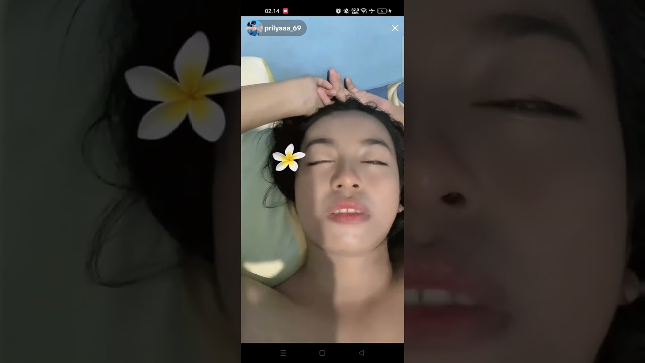 Sleeping girl mouth open