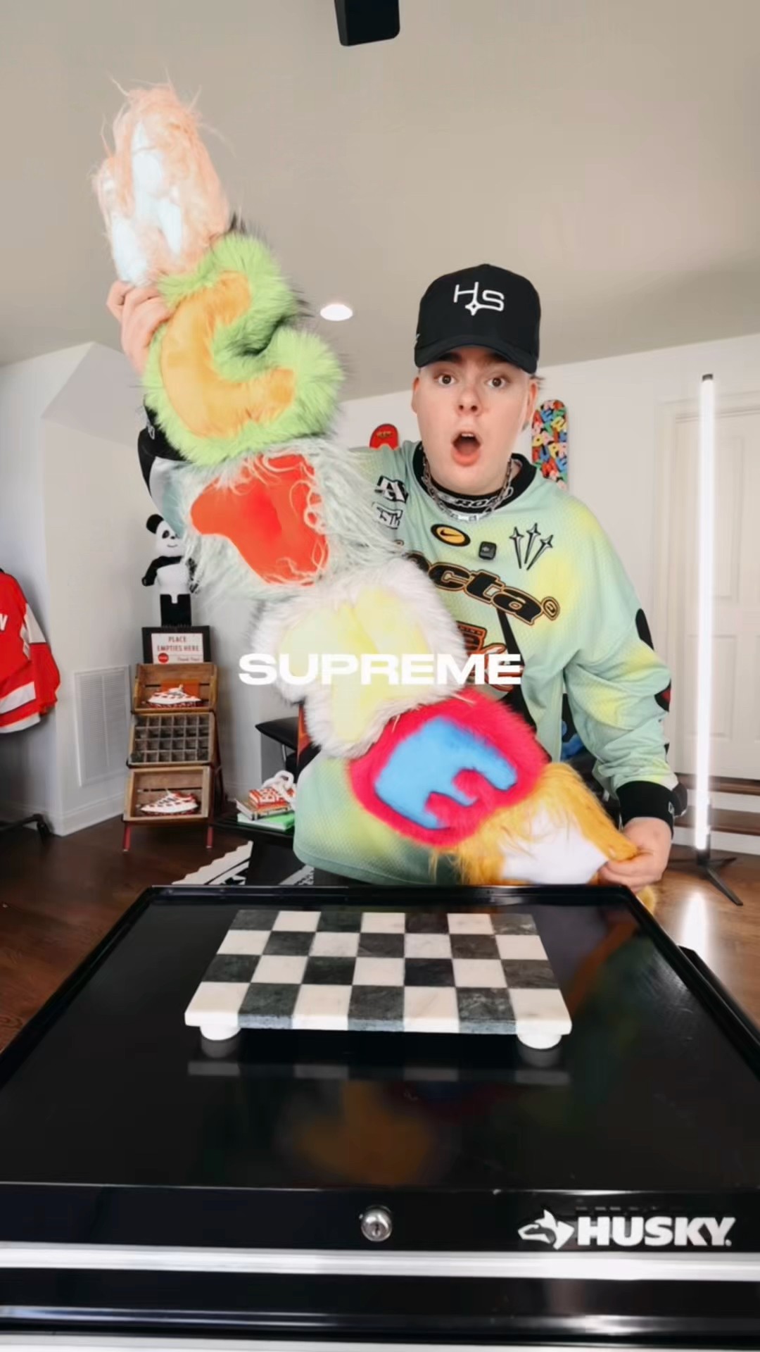 Supreme 26SS Faux Fur Pillow 即日発送 Faux Fur Pillow - spring/summer 2026 - Supreme