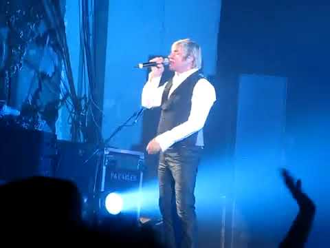 Simon Le Bon and Mark Ronson performing Duran's Planet Earth at  Concert For Care in Brixton 2 11 09
