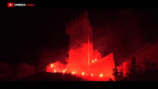 Proseguono gli appuntamenti importanti del palio delle barche con
l’immancabile spettacolo pirotecnico musicato dell’incendio al
castello, che la sua mae...