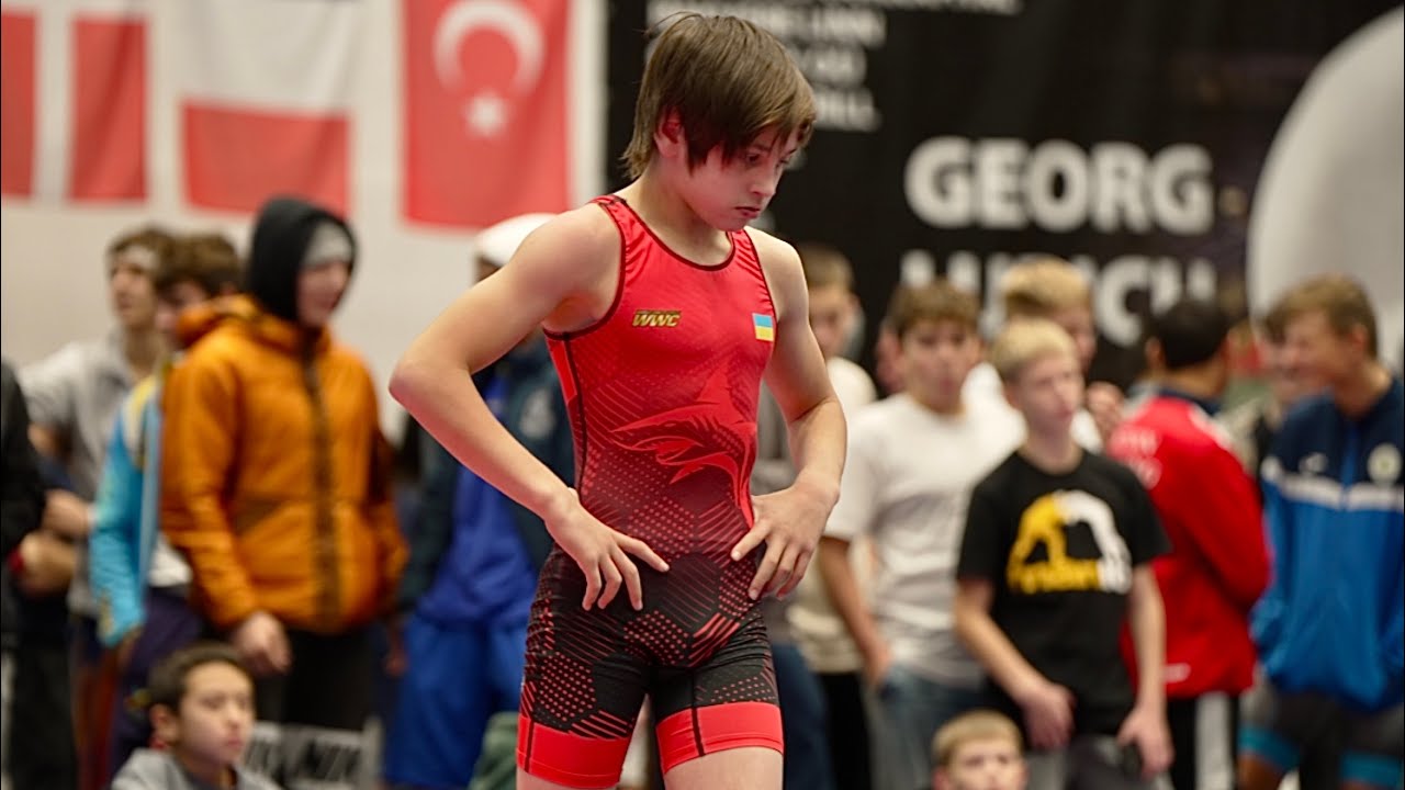 U13 Gleb Scheglov (UKR) vs Danil Belohruchenko (UKR) 41kg final! Greco-roman boys youth wrestling.