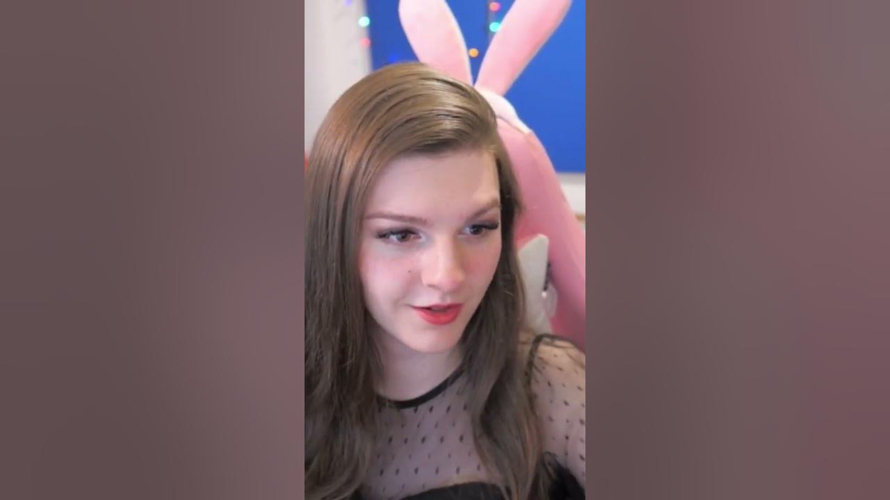 Finnster rests his "assets" - YouTube