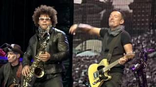 Video thumbnail of "Bruce Springsteen - Badlands Roma 2016 Multicam"