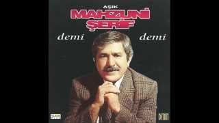 Mahzuni Şerif - Başım Dumanlı Dumanlı